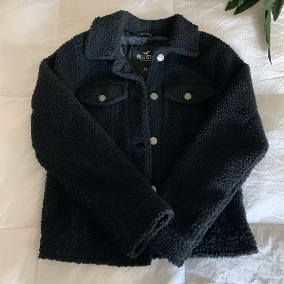 Hollister Jackets & Blazers - Hollister Sherpa jacket